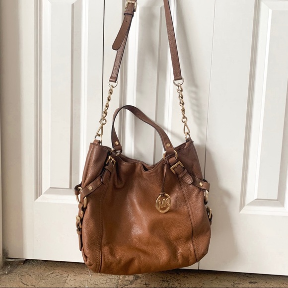 Michael Kors Handbags - Michael Kors camel leather shoulder bag